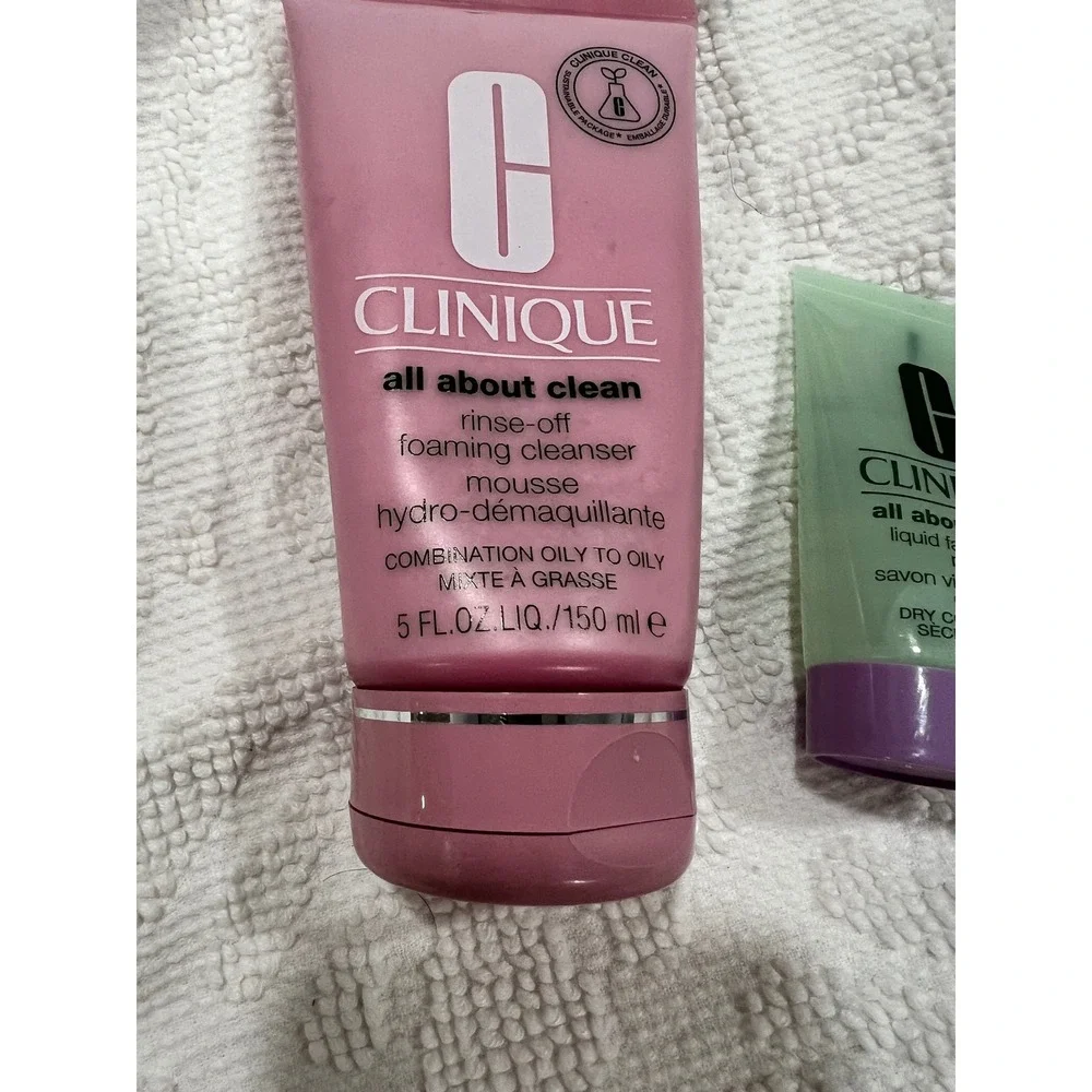 Clinique All About Clean Foaming Cleanser 5oz and Liquid Facial Soap 1oz Set